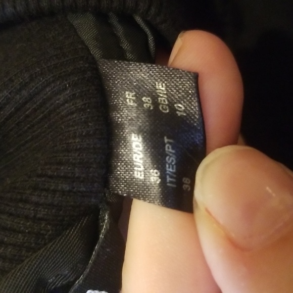 Black jacket with gold zippers - Picture 3 of 4